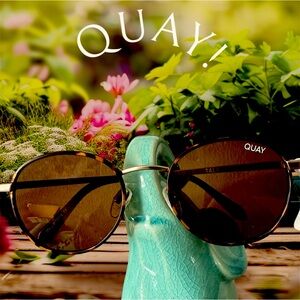 •Quay Tortoise Shell Sunglasses, Aviator “Talk Circles”Style, Polarized, NEW